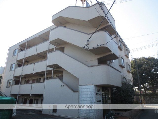 高野マンションの外観写真