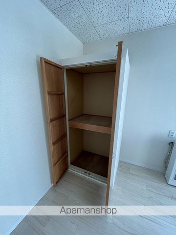 カルチェ・ラタンの内装写真