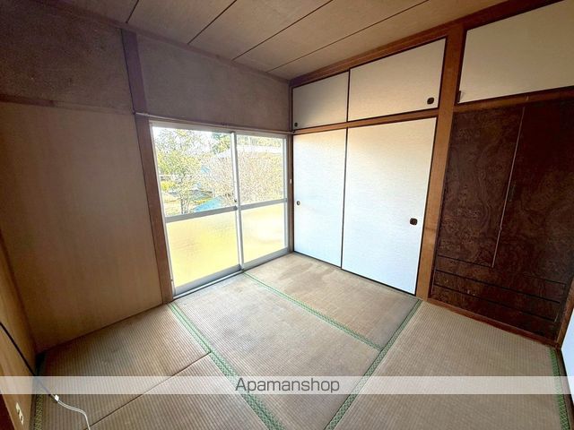 ホワイト貸家の内装写真