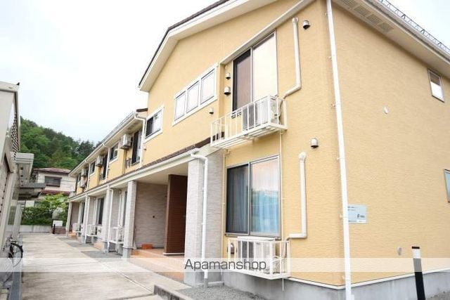 秋田市 2階建 築11年の外観写真