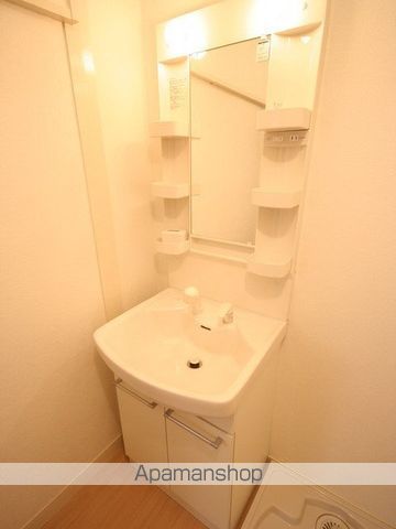 ラタンアパートメントIの内装写真
