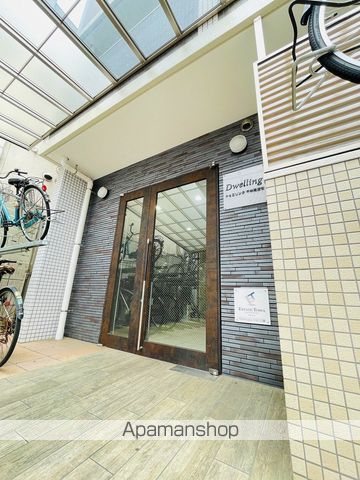 ドゥエリング千林商店街の玄関写真
