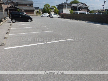 アネックスＡ[1K/25.08m2]の駐車場2