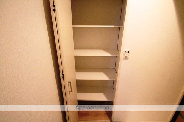 スプランディッドIIの内装写真