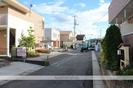 ガーデンハイツ[2LDK/58.53m2]の周辺1