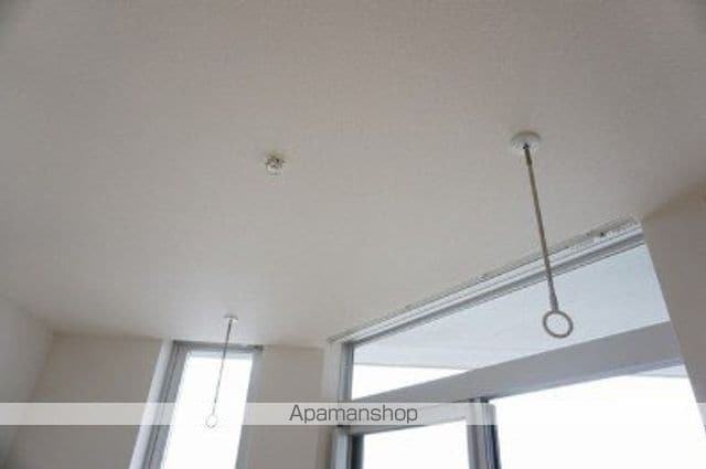 ラクレイス西新レジデンシャルタワーの内装写真