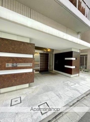 レジディア新御徒町IIの玄関写真