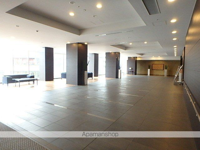 シティタワー上尾駅前の玄関写真