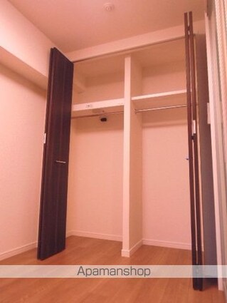 ウェルブライト博多ステーション[1LDK/44.31m2]の収納