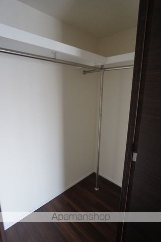 コンフォリア東新宿ステーションフロントの内装写真