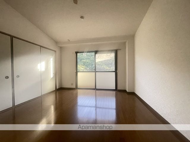 珪州館IIの内装写真