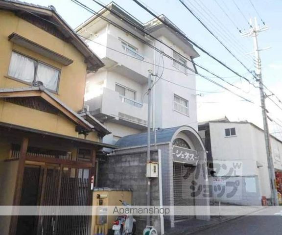 マンションジュネスの外観写真