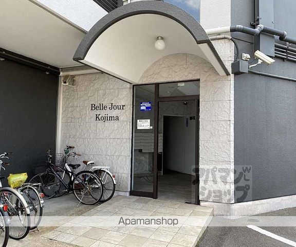 ベルジュール小嶋の玄関写真