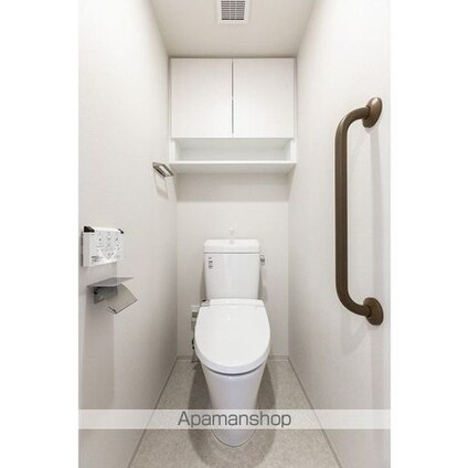 ＬａＳａｎｔｅ　上野[2LDK/42.2m2]のトイレ