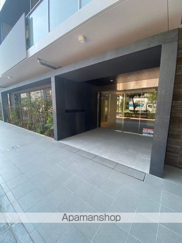 ONE ROOF RESIDENCE KIBA EASTの玄関写真