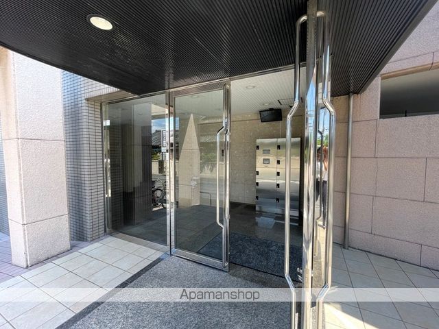 グランドールKの玄関写真