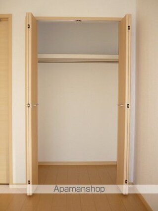 フラワーヒルズⅢ[1K/26.11m2]の収納