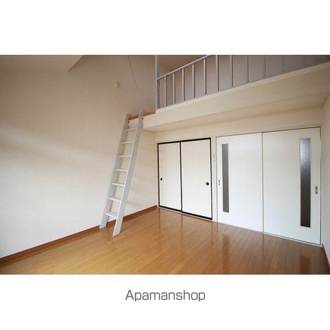 コートハウス山の寺の内装写真