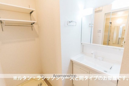 広島県三原市宮浦５丁目[1DK/38.81m2]の洗面所