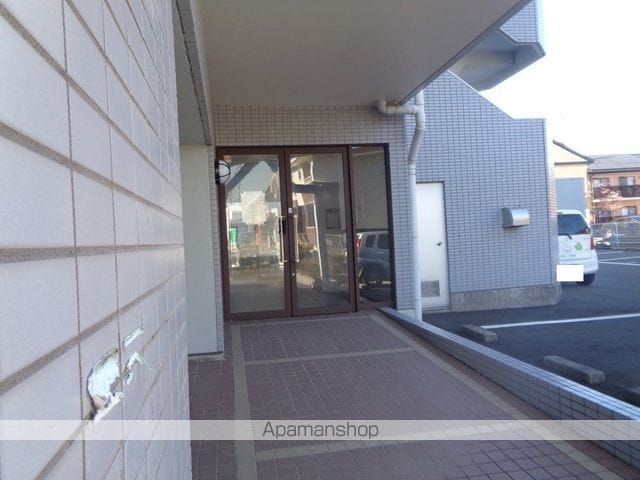 古川ハイム 二番館の玄関写真
