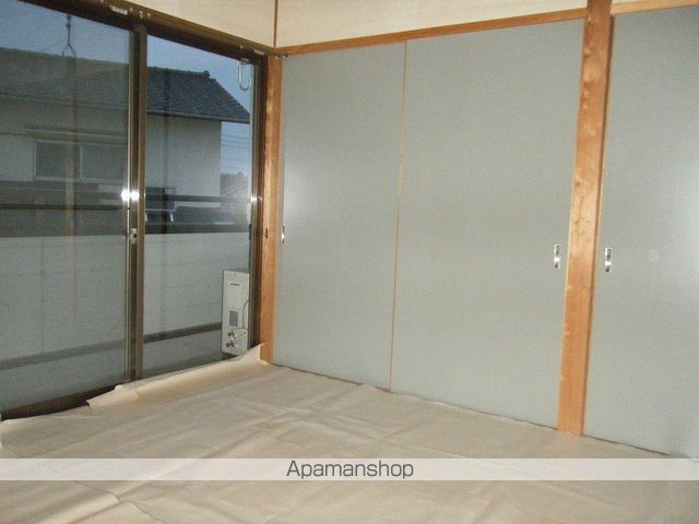 シティパレス西崎の内装写真