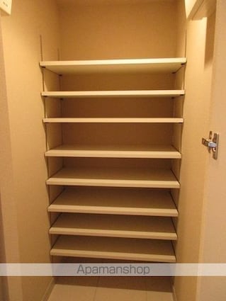 パークハビオ水天宮前[1LDK/41.51m2]の収納3