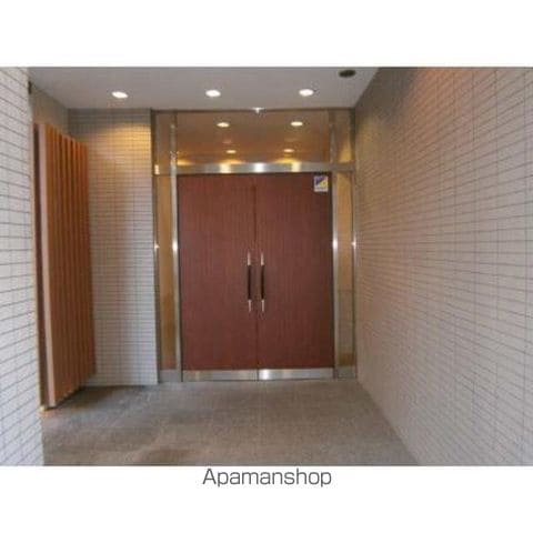 ステラメゾン茗荷谷の玄関写真