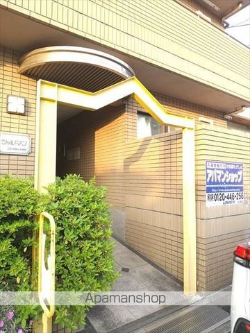 シャルマンフジ和歌山五番館の玄関写真