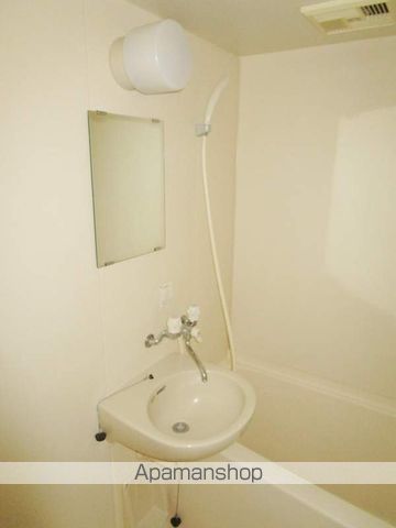 レオパレスルーチェ高畑の内装写真
