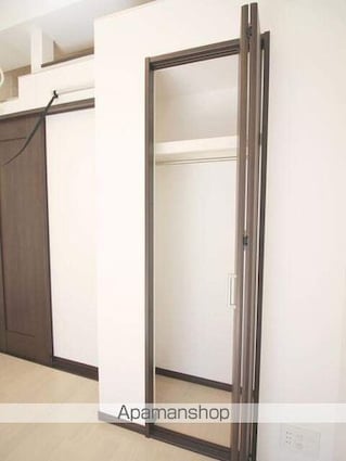 フィオーレ三軒茶屋[1K/16m2]の収納