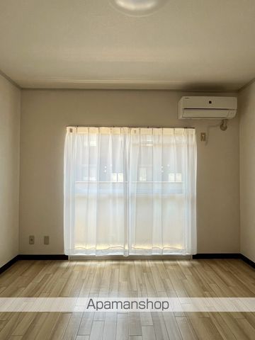 ベルハウス和地山Aの内装写真
