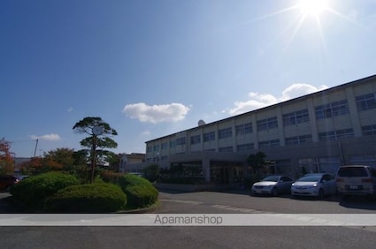 リベックス[3LDK/1m2]の周辺2