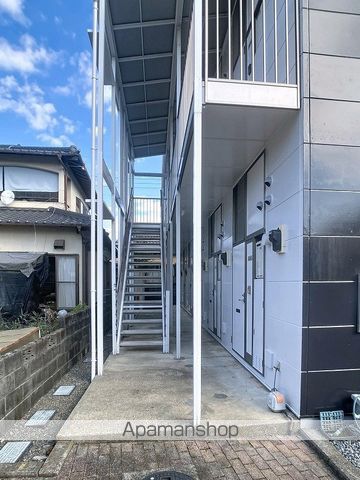シティーリバーXIIの玄関写真