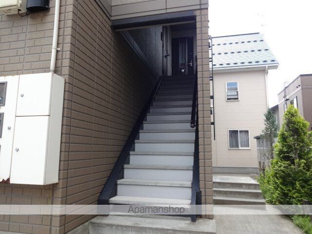 青森県青森市桂木２丁目[1R/27.4m2]の共用部1