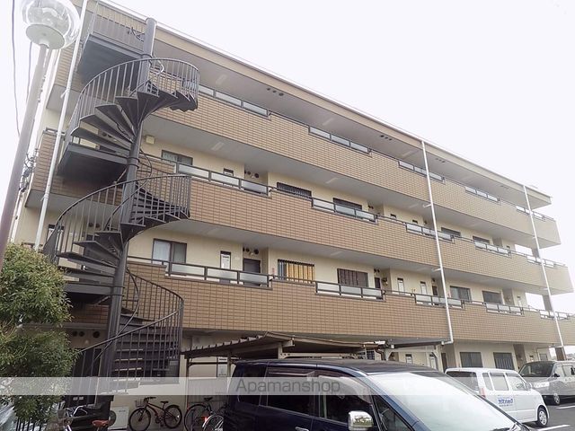 Limpiaリリーの外観写真