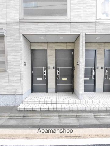 メゾンドソーレの玄関写真
