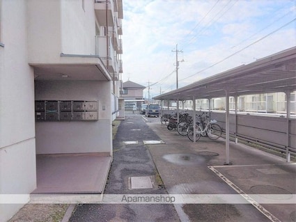 角内マンション[2LDK/65.49m2]のエントランス1