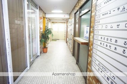 第３記念橋ビルヂング[1DK/30m2]のエントランス1