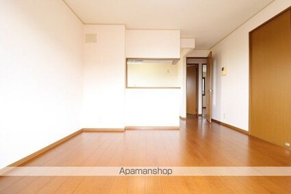 ローズガーデン・レジス　ＡＢＣＤ[3LDK/70.43m2]のリビング・居間