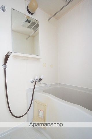 ライブイン西千代田の内装写真