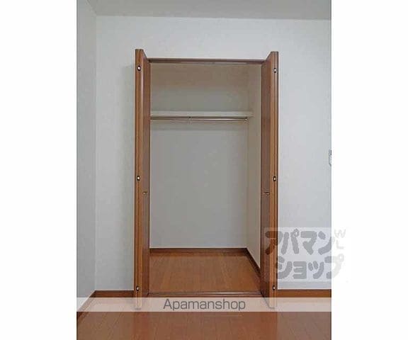 アンプルール フェール エアリーズIIの内装写真
