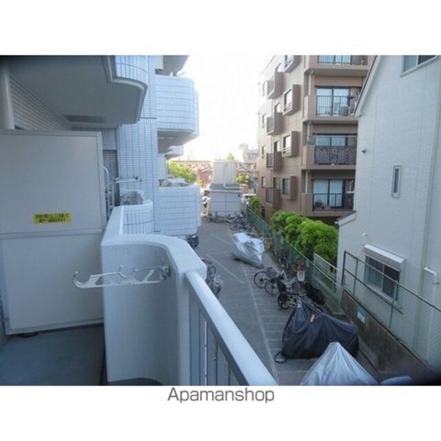 エレガンス綾瀬４[2LDK/48.6m2]のバルコニー