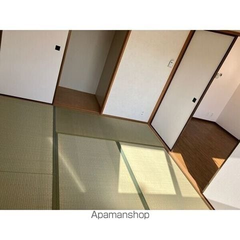 セラミック加藤の内装写真