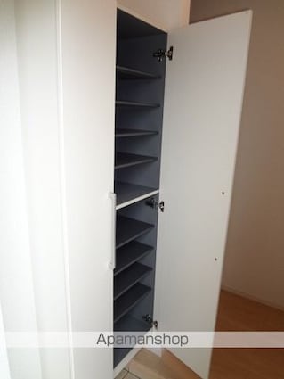 ネオ弐番館[1LDK/43.47m2]の玄関