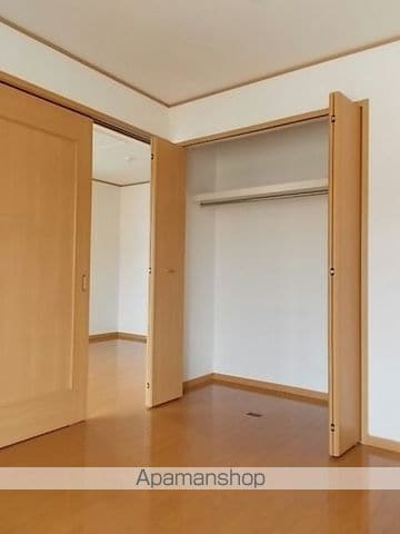 エレガンス ヴィラIIIの内装写真