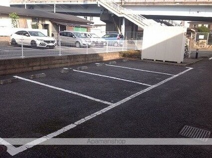 レオパレスＮＥＭＯＴＯ[1K/20.28m2]の駐車場