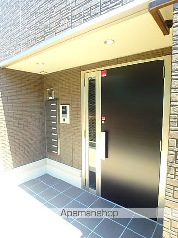 VILLA北花田D−ROOMの玄関写真