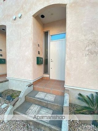 埼玉県吉川市美南２丁目[1K/23.6m2]のエントランス1