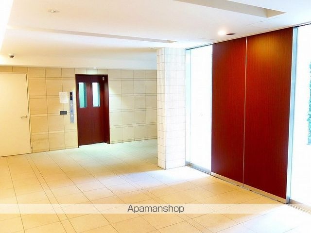 エスティメゾン四谷坂町[1LDK/41.49m2]のロビー2