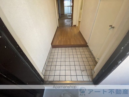 レジデンス松本[3LDK/58.5m2]の玄関